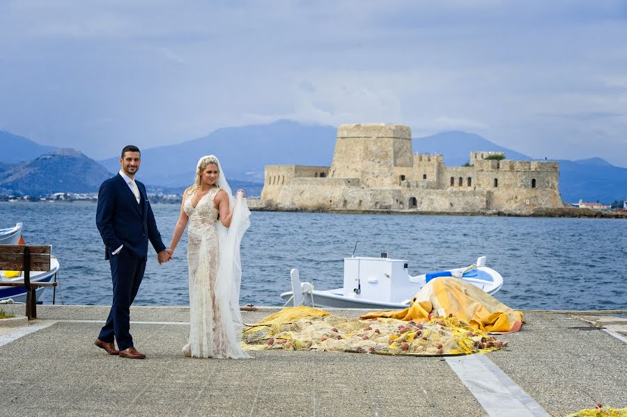 Jurufoto perkahwinan Kostas Sinis (sinis). Foto pada 11 Mei 2018