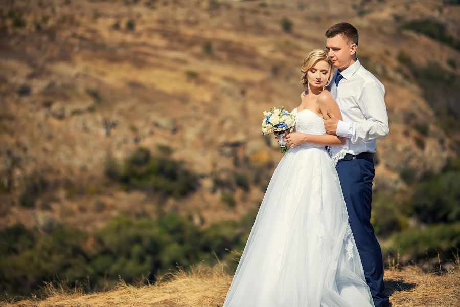 Fotógrafo de casamento Inna Vlasova (innavlasova). Foto de 8 de junho 2017