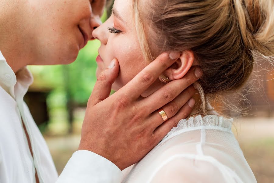 Fotografo di matrimoni Irina Tereschuk (iren2000). Foto del 3 dicembre 2019