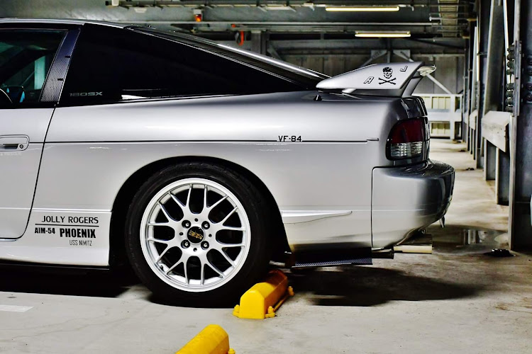 180SXの一眼レフ・立体駐車場・愛車撮影・2019ベストショット・9月にエントリーに関するカスタム事例の投稿画像5枚目