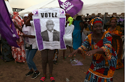 Supporters of the Independent presidential candidate Kouadio Konan Bertin alias KKB, arrive to attend his last campaign rally for the October 31 2020 presidential election, in Abidjan, Ivory Coast on October 29 2020. 
