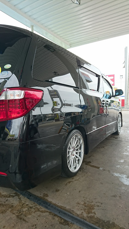 アルファードの洗車・キーパーコーティングに関するカスタム事例の投稿画像3枚目