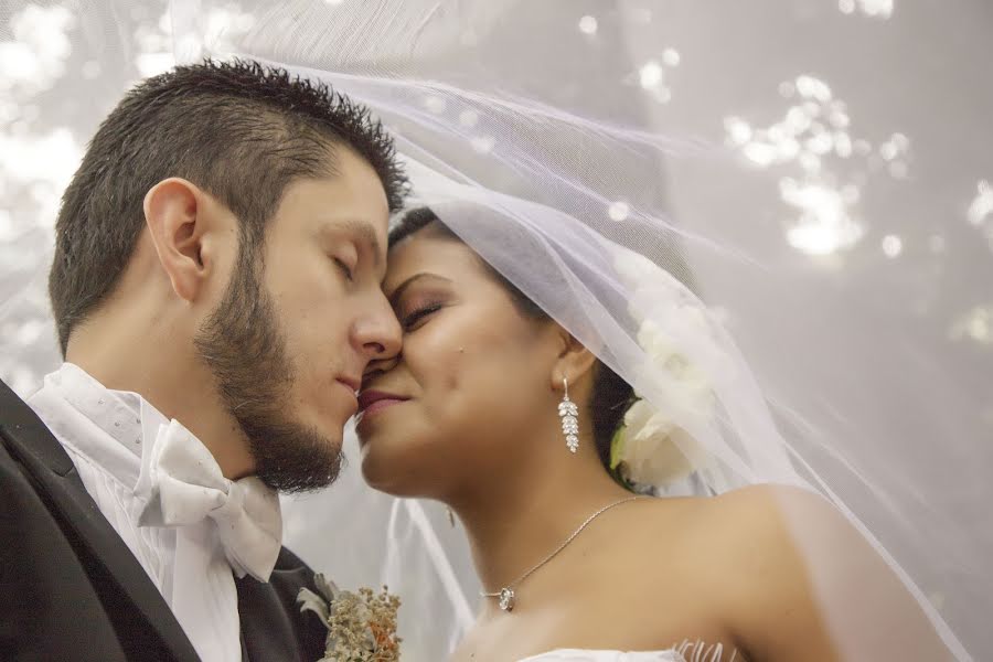 Fotógrafo de bodas Tania Ronquillo (taniaron). Foto del 18 de febrero 2019