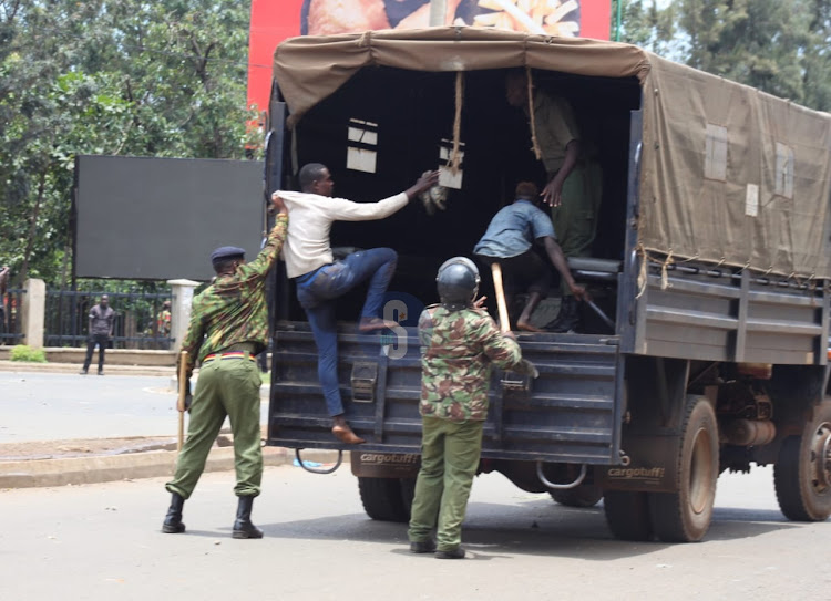 Some protesters who engaged in demonstrations on Monday arrested in Kisumu.