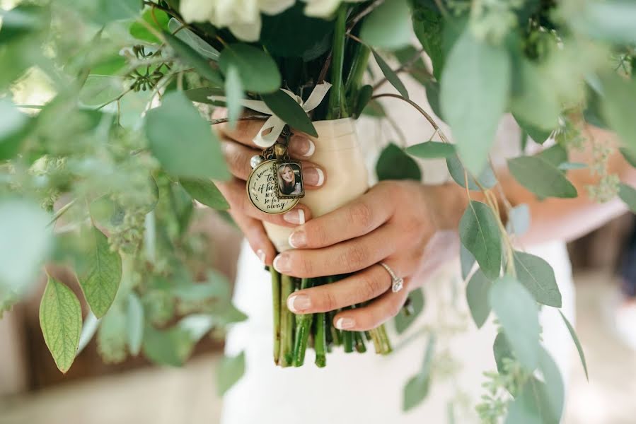 Fotograf ślubny Nikki Robards (nikkimariephoto). Zdjęcie z 14 grudnia 2019