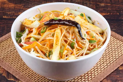 Paneer Hakka Noodles