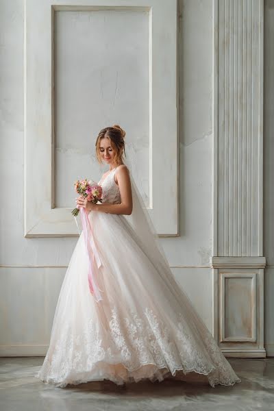 Wedding photographer Alina Paranina (alinaparanina). Photo of 10 February 2020