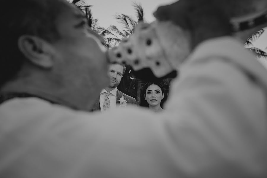Свадебный фотограф Omar Y Dani Milla (vidalinda). Фотография от 3 января 2023