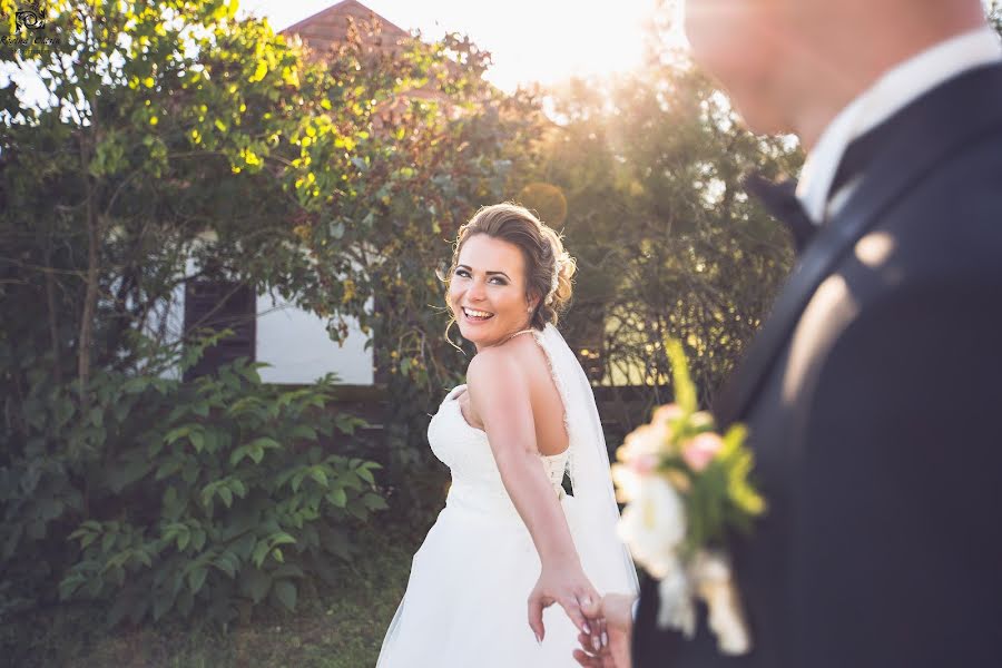 Fotografo di matrimoni Regina Olasin (reginaolasin). Foto del 26 settembre 2016