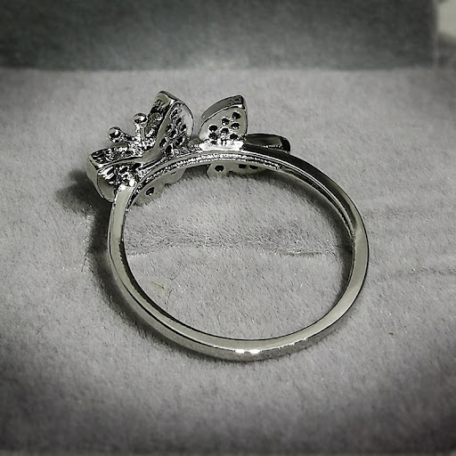 Title 3, Cute fashion rings for women with full diamonds...