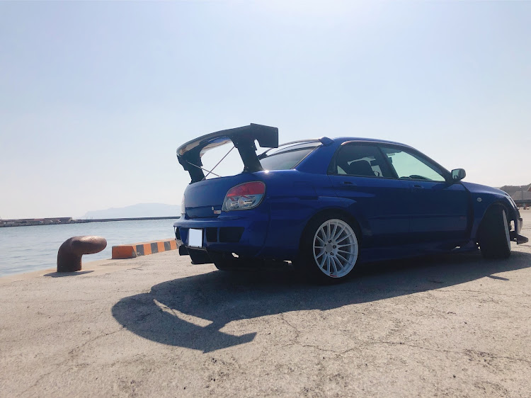 インプレッサ WRX STIのドンガラゴリマッチョ・STI performance・眼力選手権・埠頭にて・VOLTEXに関するカスタム事例の投稿画像2枚目
