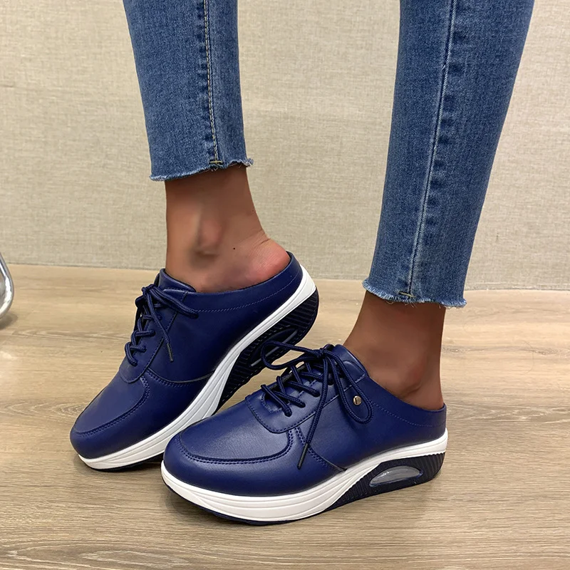 Comfortabele, casual ademende damesschoenen voor lente en herfst. Modieuze trend voor dagelijks gebruik en optimaal draagcomfort.