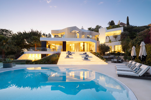 Villa with pool and terrace 1