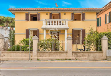 Villa with terrace 14