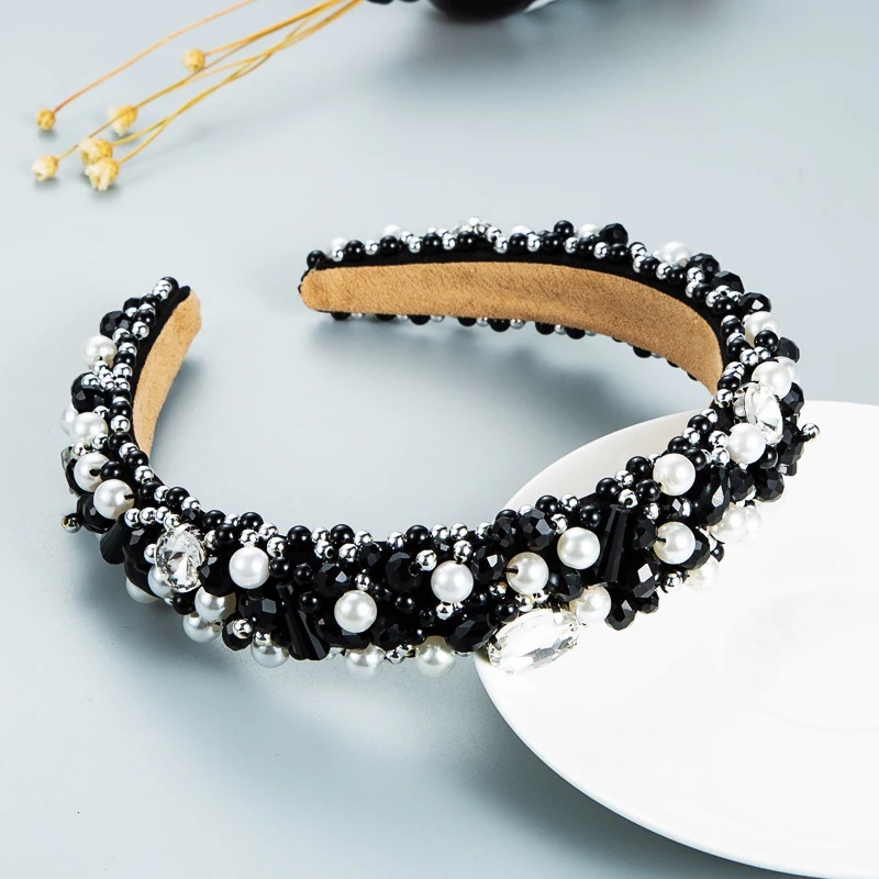 Crystal Headband Women European And American Baroque. A luxurious hair accessory perfect for elegant hairstyles and spec