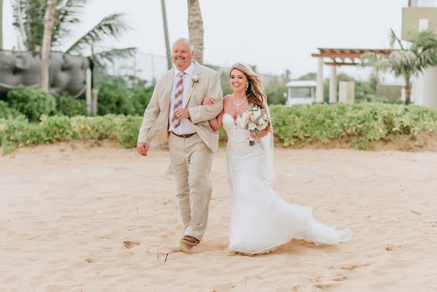 Wedding photographer Karen Rainier (karenrainier). Photo of 30 December 2019