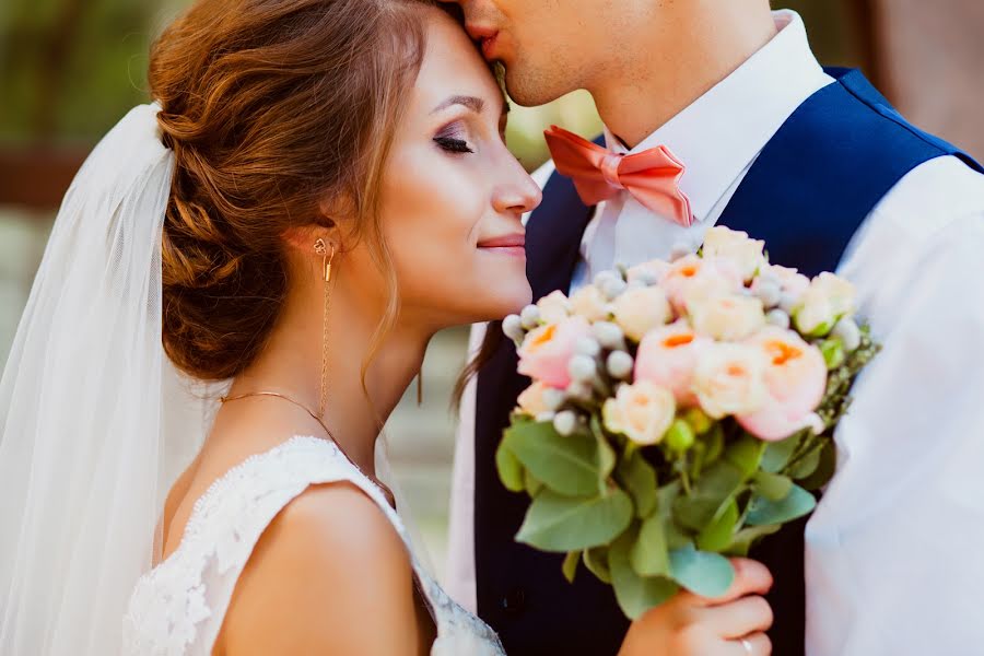 Fotógrafo de casamento Yuliya Prokopova (prokopova). Foto de 1 de outubro 2015