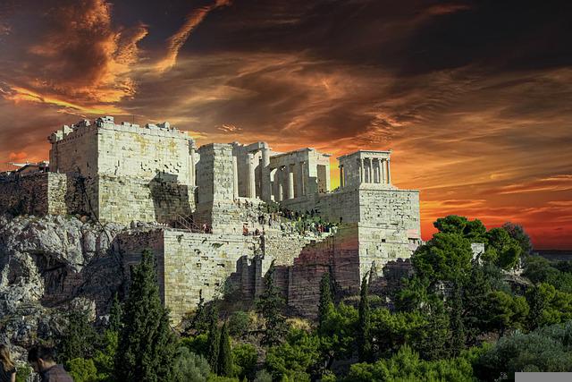 when we talk of historical sites in Greece the Acropolis of Athens comes first
