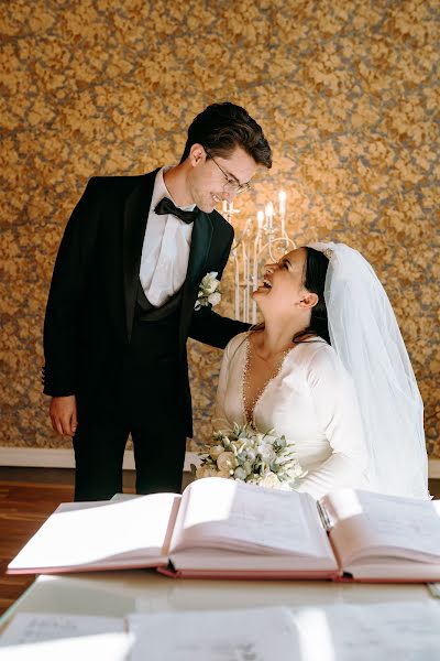 Fotografer pernikahan Lucian Belascu (themoonlight). Foto tanggal 17 Agustus 2023