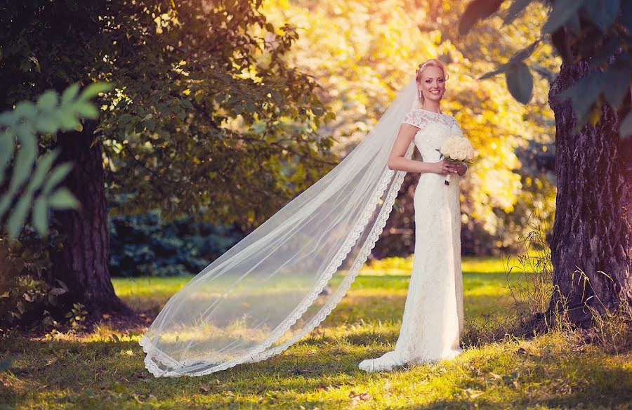 Wedding photographer Sasha Lavrukhin (lavrukhin). Photo of 15 October 2013