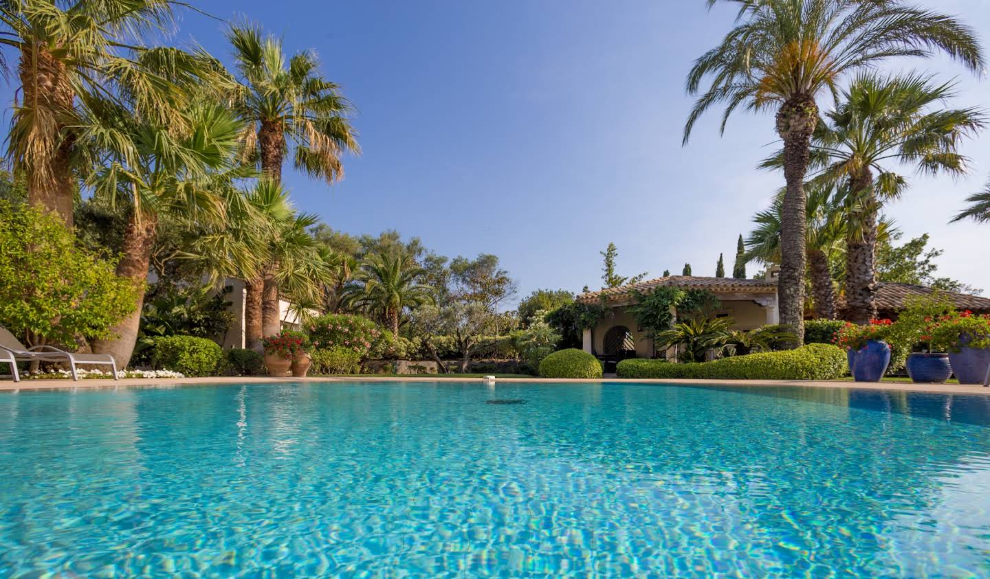 Villa with pool and garden Saint-Tropez