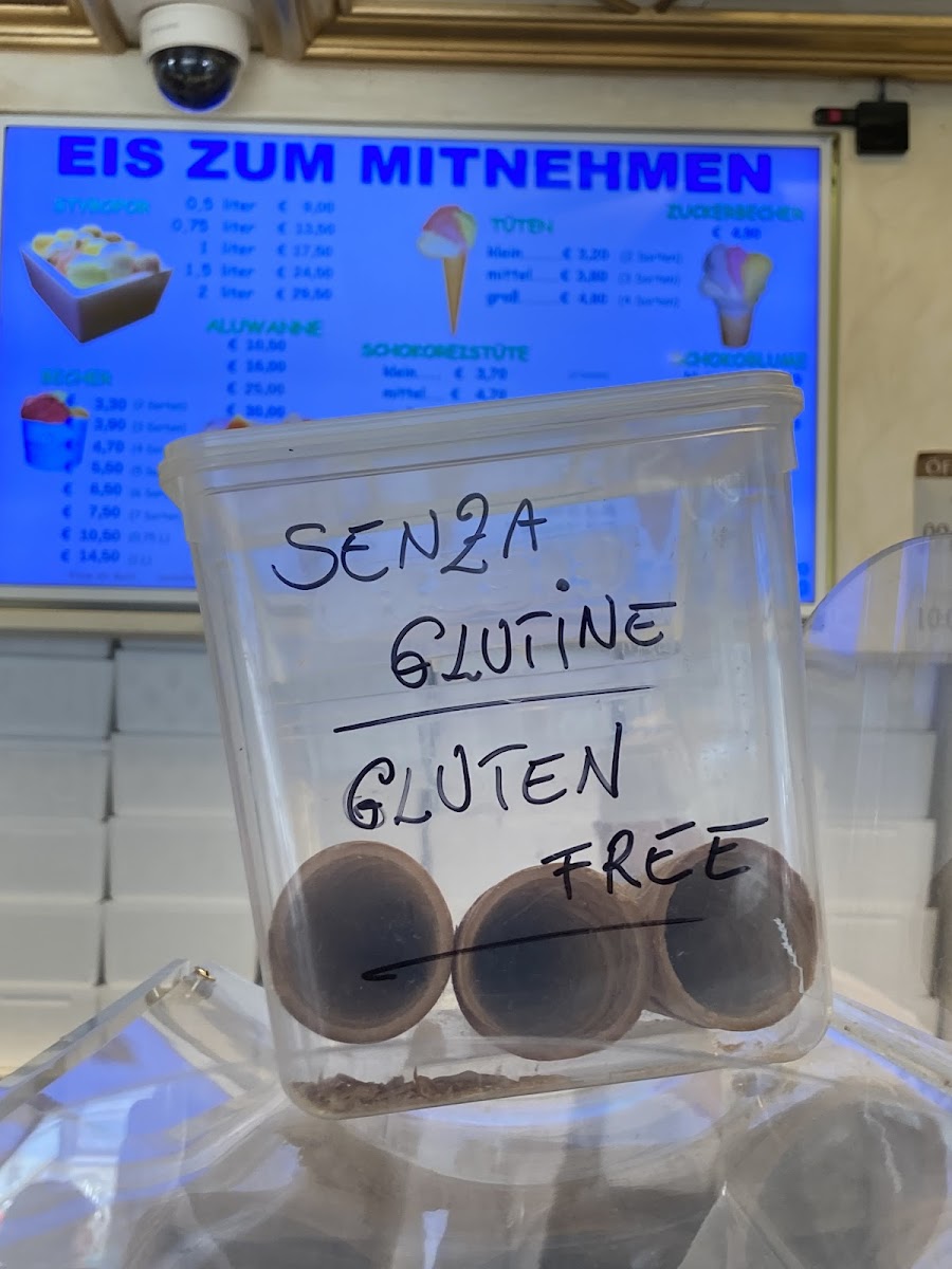 Glutenfreie Eiswaffeln seaparat ausgelegt