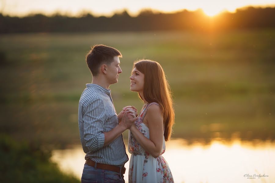 Wedding photographer Elena Serdyukova (elenaserdyukova). Photo of 19 August 2014