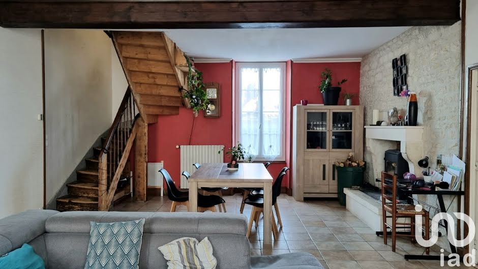 Vente maison 14 pièces 228 m² à Rouillac (16170), 253 000 €