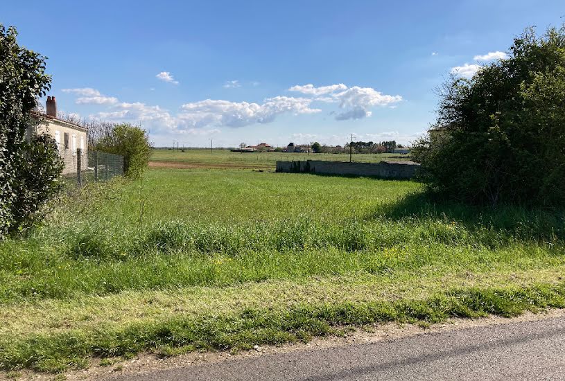  Vente Terrain à bâtir - 600m² à Champagnolles (17240) 