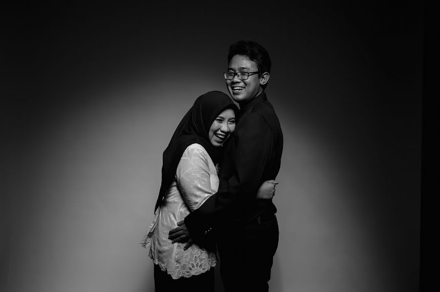 結婚式の写真家Dicky Khairus Syakir (dickyks)。2016 8月12日の写真