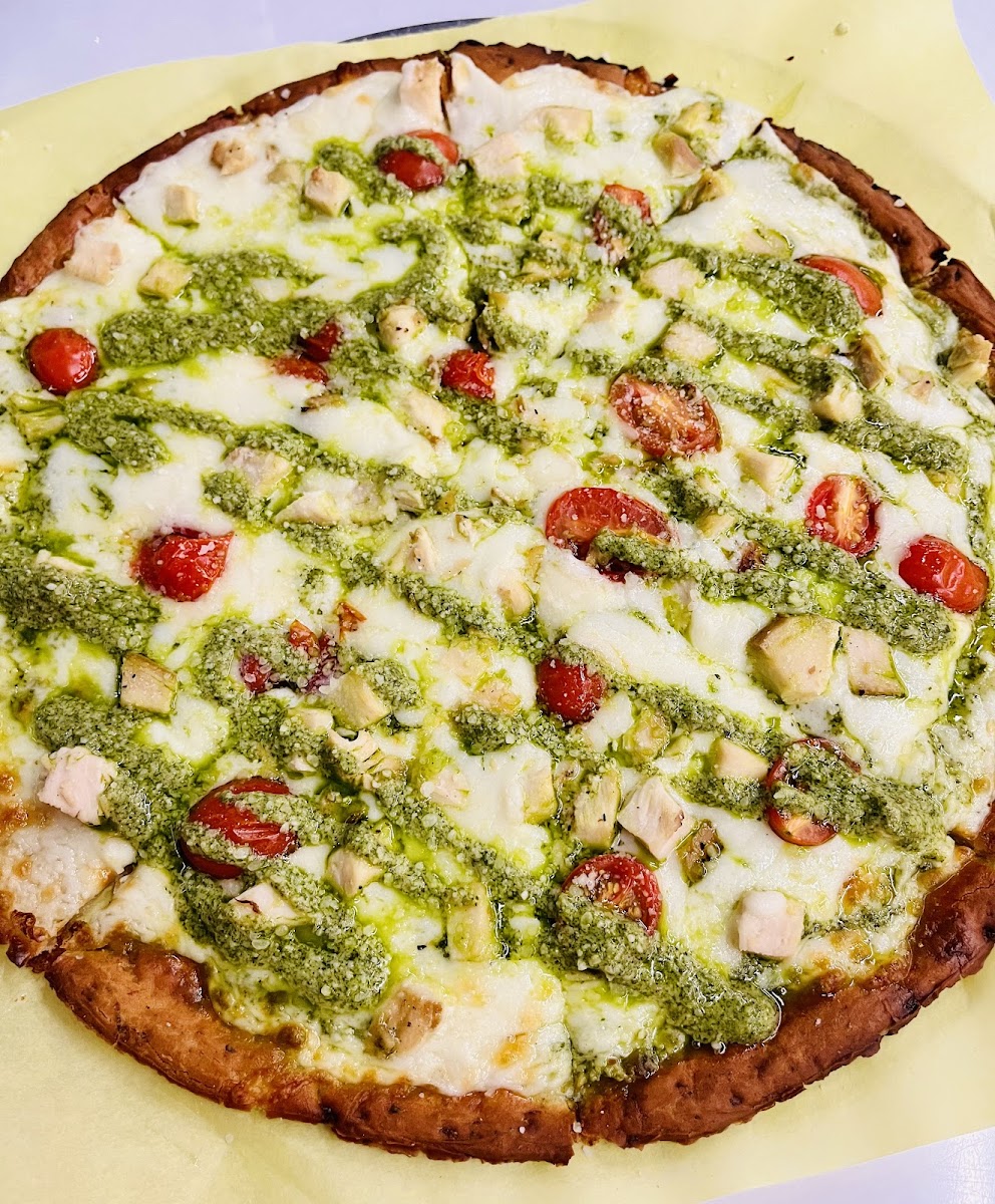 Chicken Pesto Pizza on a Cauliflower Crust