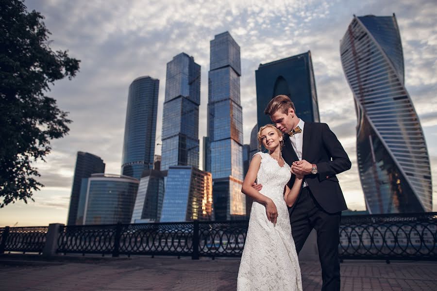 Photographe de mariage Aleksandr Bulenkov (bulenkov). Photo du 3 septembre 2014