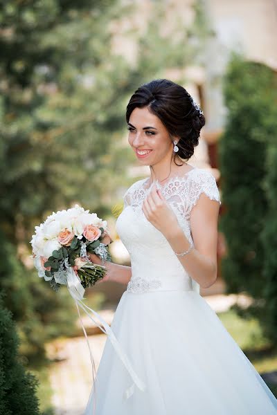 Wedding photographer Aleksandra Vlasova (vlasova). Photo of 13 August 2016