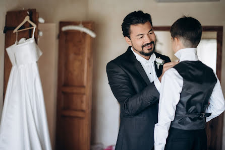 Wedding photographer Sergey Skripnik (sergeyskripnik30). Photo of 16 December 2019