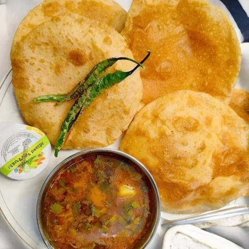 Aloo Poori [5 Pieces]