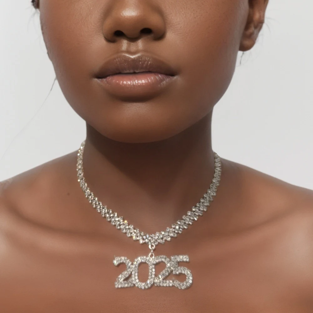 Title 2, Colar cubano curto com pingente de strass 2025,...