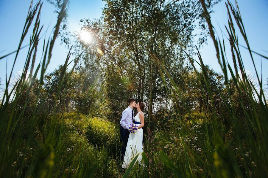 Fotógrafo de casamento Konstantin Kladov (kladov). Foto de 6 de julho 2016