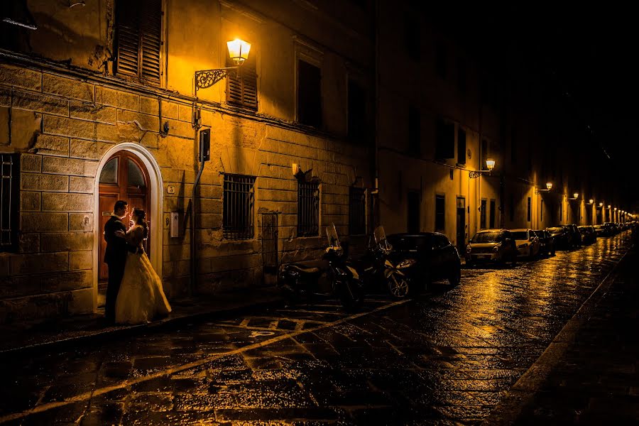 Fotografo di matrimoni Victor Leontescu (victorleontescu). Foto del 27 ottobre 2017