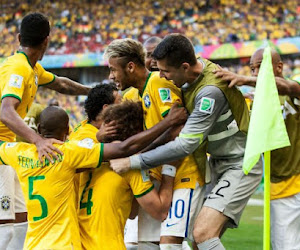 Voetbalgoden en Julio Cesar redden Brazilië