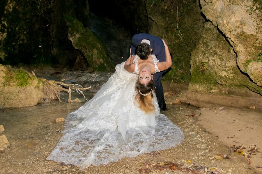 Fotografo di matrimoni George Mouratidis (mouratidis). Foto del 20 settembre 2018