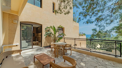 Apartment with terrace and pool 1