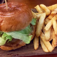 TakeOut Burger & Cafe(通化店)