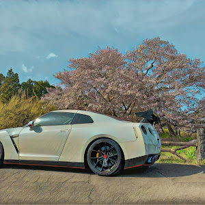 NISSAN GT-R R35