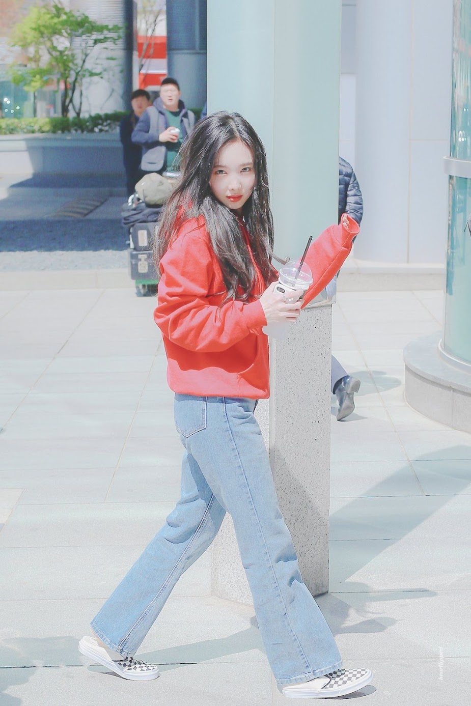 nayeon airport fashion5