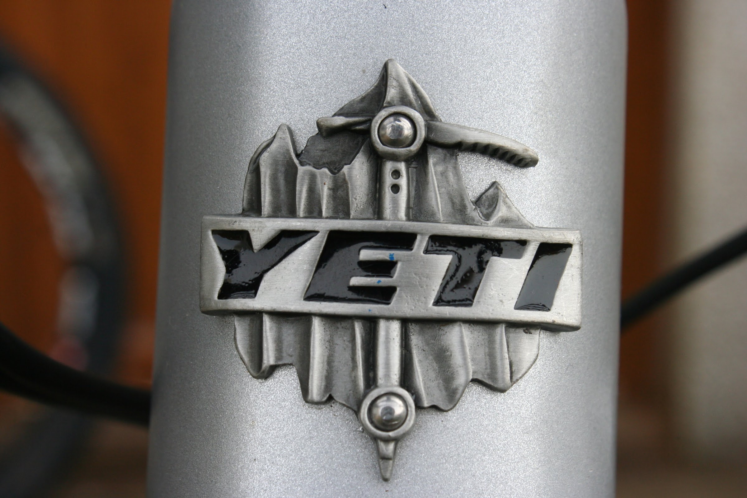 trek headtube badge