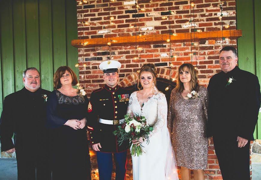 Fotógrafo de casamento Chelsea Memmolo (chelseamemmolo). Foto de 9 de setembro 2019