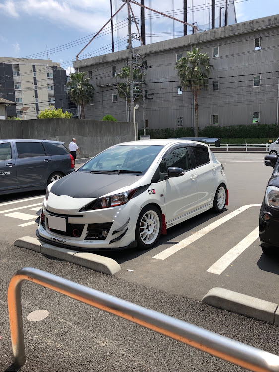 ヴィッツのお買物仕様・ドライブに関するカスタム事例の投稿画像2枚目