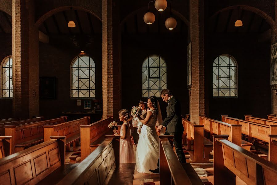 Fotograf ślubny Linda Ringelberg (lindaringelberg). Zdjęcie z 6 listopada 2019