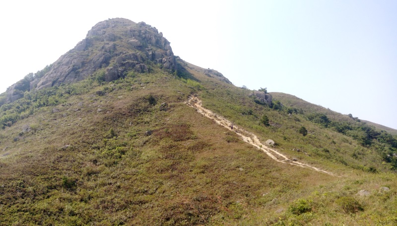 老虎頭上山路