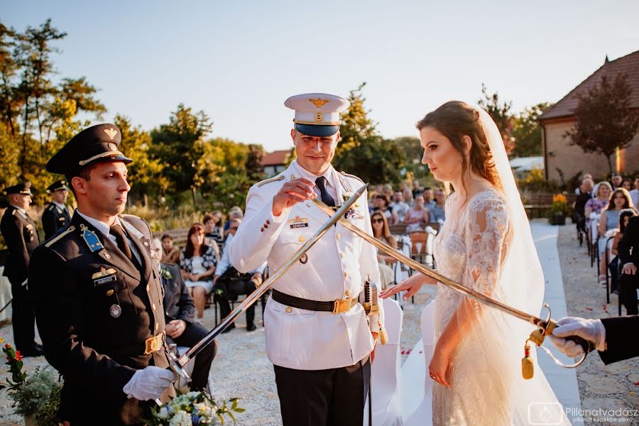 Vestuvių fotografas József Obornyák (pillanatvadasz). Nuotrauka balandžio 5